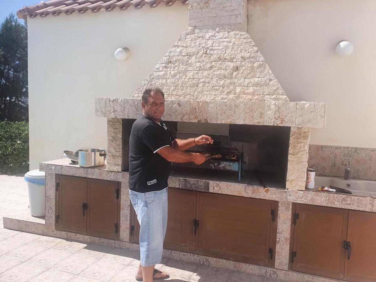 Larnaca Mansion Ideal For 3 Families Or More Exterior foto