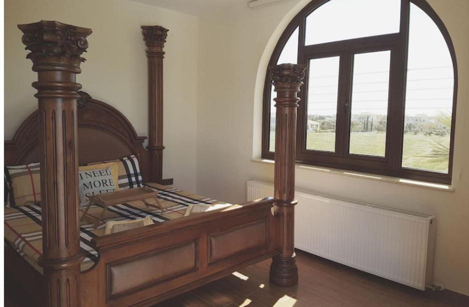 Larnaca Mansion Ideal For 3 Families Or More Exterior foto