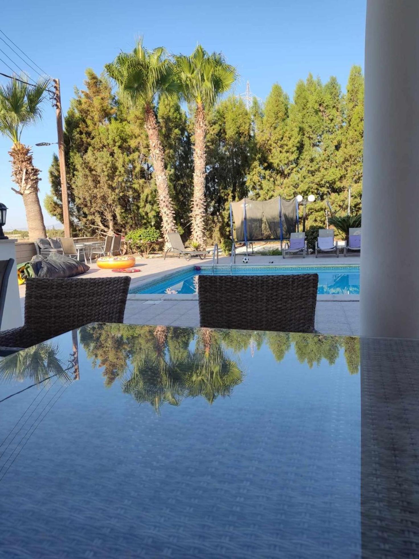 Larnaca Mansion Ideal For 3 Families Or More Exterior foto