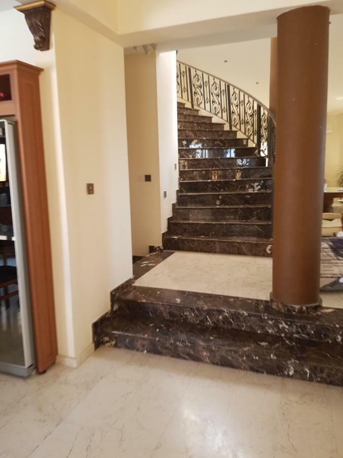 Larnaca Mansion Ideal For 3 Families Or More Exterior foto